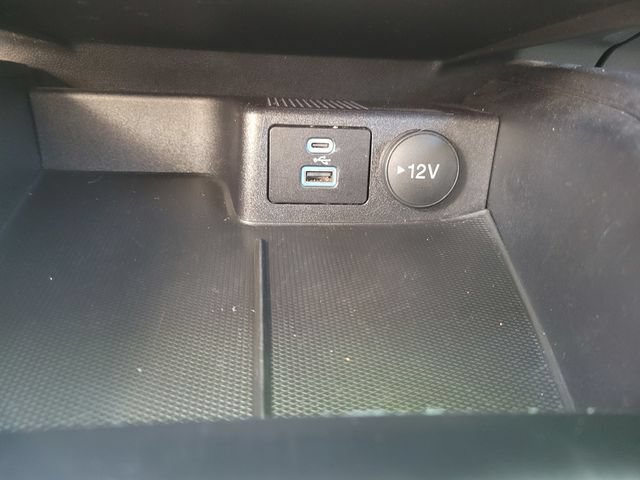 Used 2022 Ford Escape SE w/ Convenience Package FWD image 28