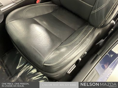 Used 2015 Toyota Camry XLE image 25