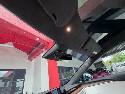 Used 2022 Tesla Model S AWD/4WD image 20