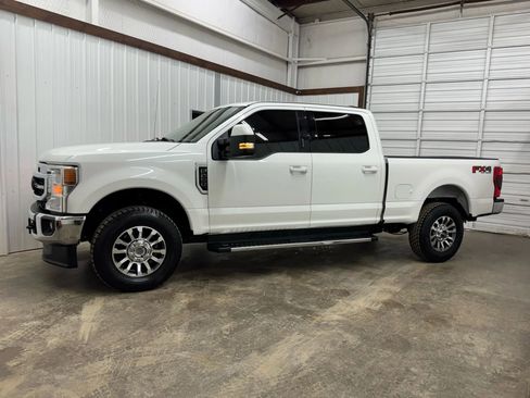 Used 2020 Ford F250 Lariat w/ Lariat Value Package image 3