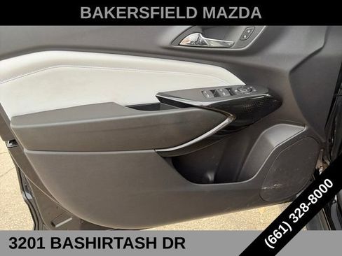 Used 2025 Chevrolet Trax LT FWD image 10