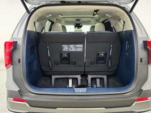 Used 2026 Kia Carnival SX w/ SX Dark Edition Package FWD image 22