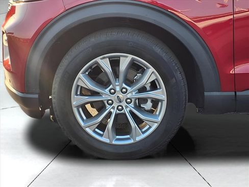 Used 2022 Ford Explorer Limited w/ Equipment Group 301A image 19