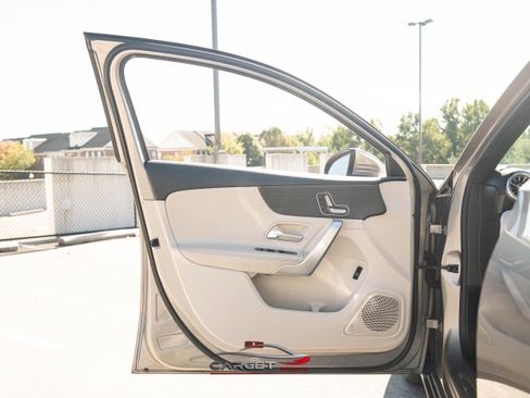 Used 2019 Mercedes-Benz A 220 image 41