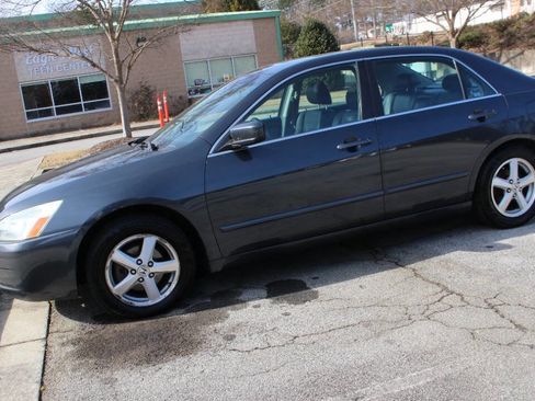 Used 2004 Honda Accord EX image 5