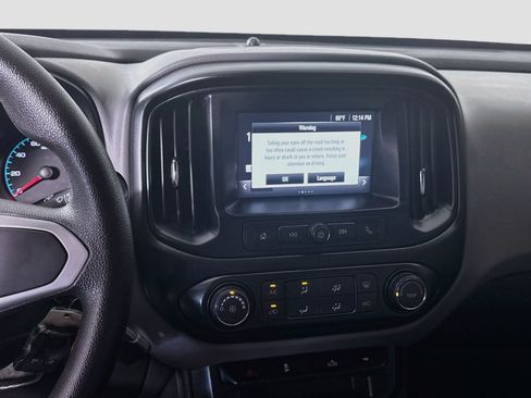 Used 2018 Chevrolet Colorado W/T w/ WT Convenience Package RWD image 17