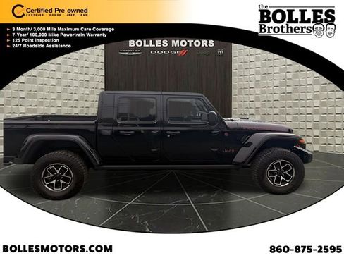 Certified 2024 Jeep Gladiator Rubicon image 1