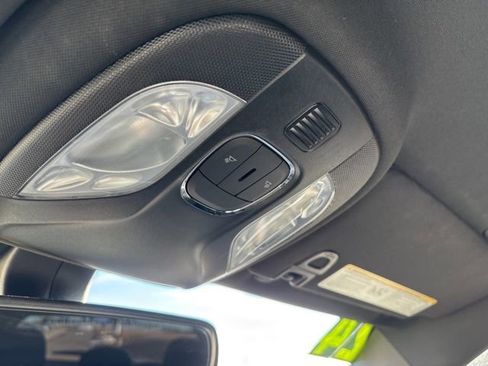 Used 2024 Jeep Compass Latitude image 22