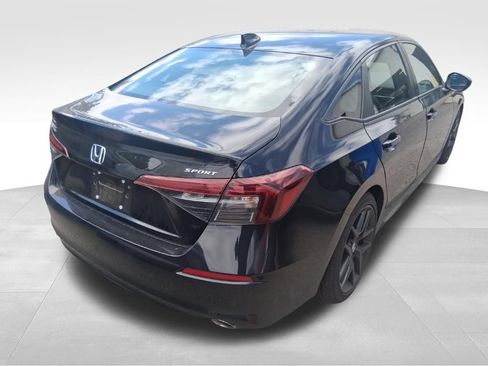 Used 2025 Honda Civic Sport image 5