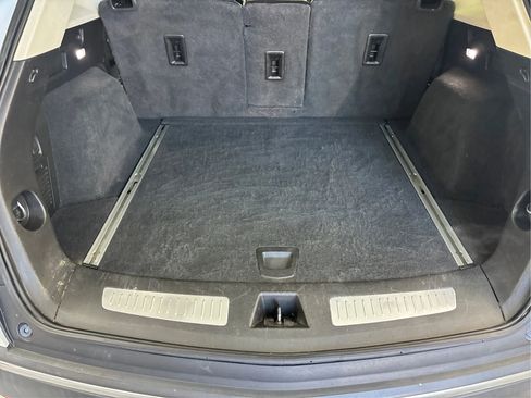 Used 2017 Cadillac XT5 Premium Luxury FWD image 16