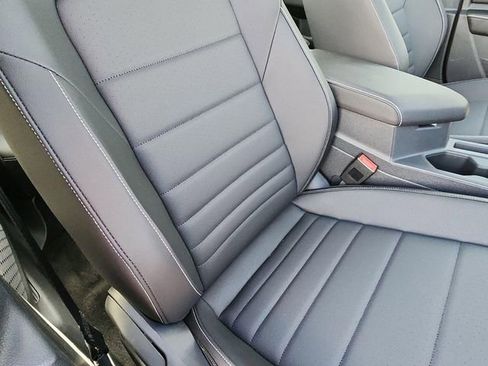 New 2024 Volkswagen Jetta SE image 24