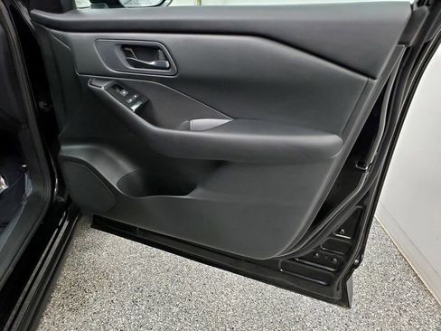Used 2024 Nissan Rogue S AWD/4WD image 21