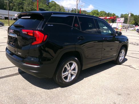 Used 2018 GMC Terrain SLE AWD/4WD image 4