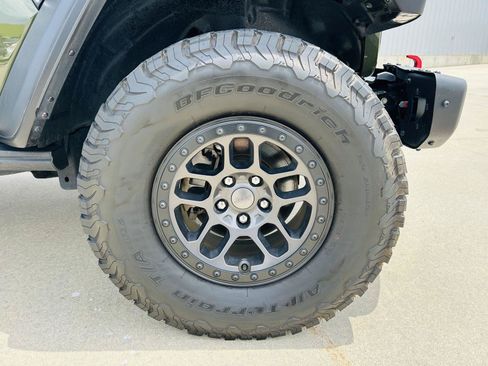 Used 2022 Jeep Wrangler Unlimited Rubicon w/ Xtreme Recon 35" Tire Package AWD/4WD image 37