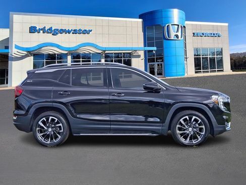 Used 2022 GMC Terrain SLT w/ Infotainment Package II AWD/4WD image 6