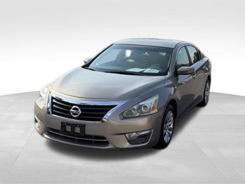 Used 2013 Nissan Altima 2.5 S FWD image 30