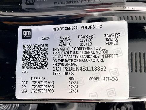 Used 2025 GMC Canyon AT4 w/ AT4X Package image 37