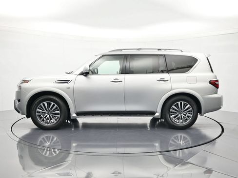 Used 2021 Nissan Armada SL w/ Captain's Chairs Package AWD/4WD image 8