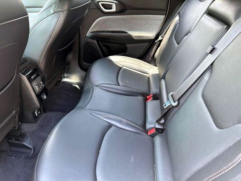 Used 2023 Jeep Compass Latitude AWD/4WD image 7