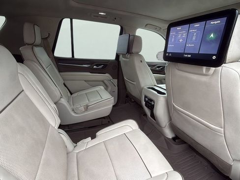 Used 2021 GMC Yukon Denali w/ Denali Ultimate Package AWD/4WD image 14