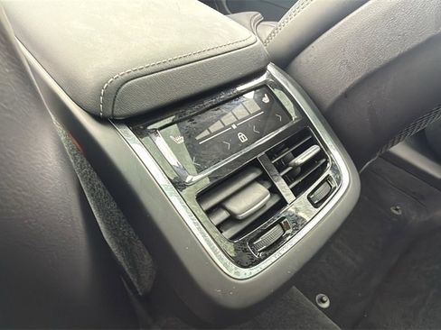 Certified 2024 Volvo XC60 B5 Ultimate w/ Climate Package image 26