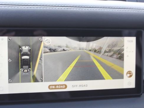 Used 2024 Land Rover Defender 110 X-Dynamic SE image 19