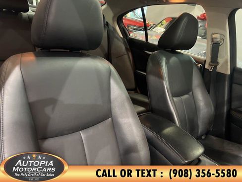 Used 2017 INFINITI Q50 3.0t Premium w/ Driver Assistance Package image 13