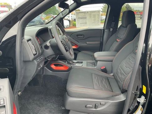 New 2026 Nissan Frontier PRO-4X w/ Pro-4x Convenience Package image 12
