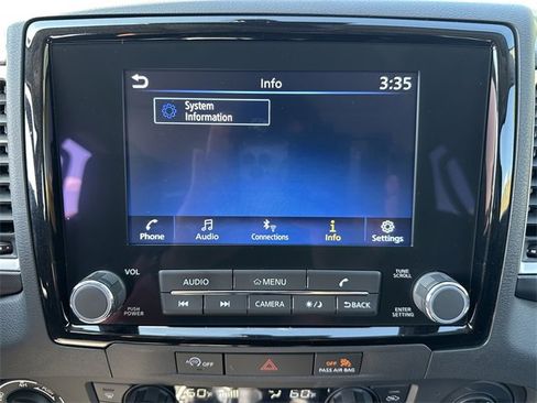 Used 2024 Nissan Frontier SL w/ Technology Package image 27