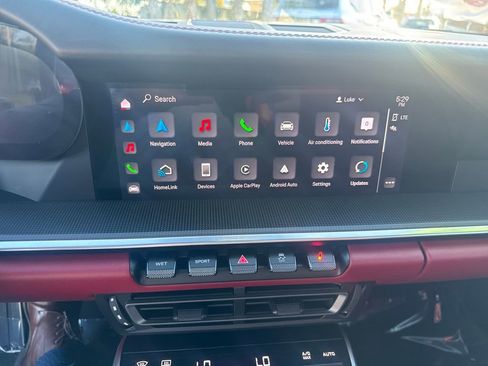 Used 2022 Porsche 911 Carrera image 19