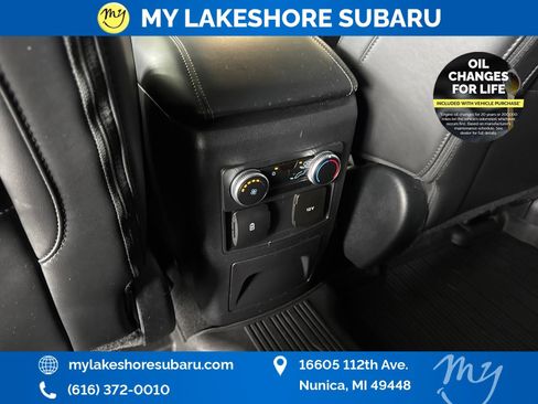 Used 2022 Ford Explorer XLT w/ Equipment Group 202A AWD/4WD image 26
