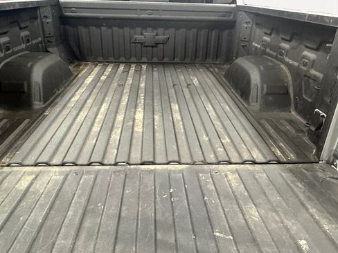 Used 2025 Chevrolet Silverado 1500 LTZ AWD/4WD image 13