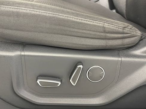 Used 2016 Ford F150 XLT w/ Equipment Group 302A Luxury image 26