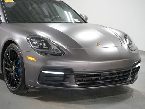 Used 2018 Porsche Panamera image 4