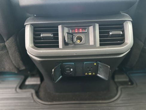 Used 2021 Ford F150 Lariat w/ Equipment Group 502A High image 29