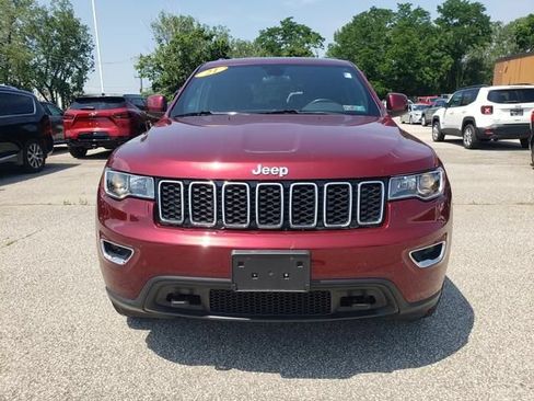 Used 2021 Jeep Grand Cherokee Laredo AWD/4WD image 9