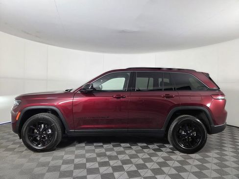 New 2026 Jeep Grand Cherokee Altitude image 6