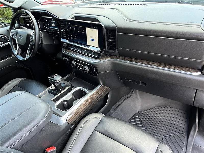 Used 2023 Chevrolet Silverado 1500 RST w/ Convenience Package II AWD/4WD image 19