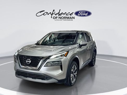 Used 2023 Nissan Rogue SV AWD/4WD image 3