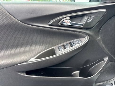 Used 2025 Chevrolet Malibu LT FWD image 11