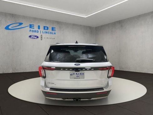 New 2026 Ford Explorer Active AWD/4WD image 6