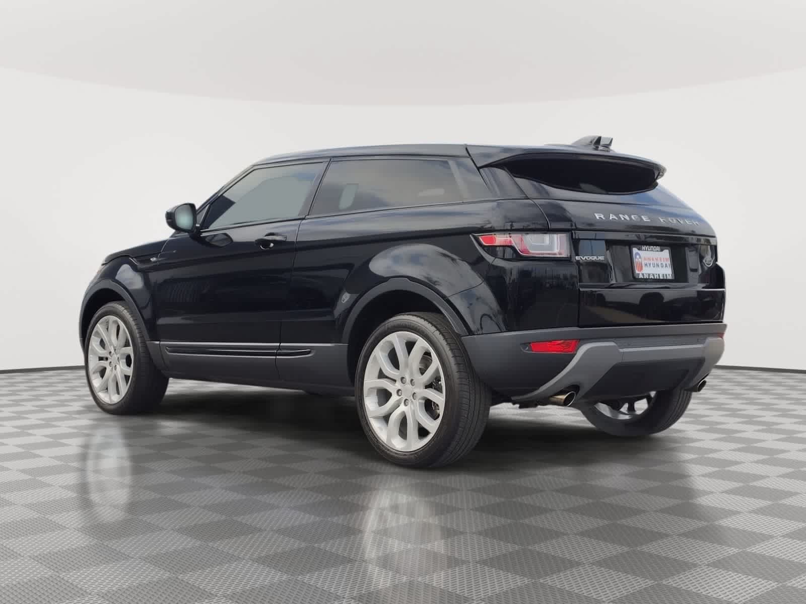 Used 2017 Land Rover Range Rover Evoque SE Premium AWD/4WD image 9