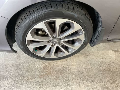 Used 2015 Honda Accord Sport image 10