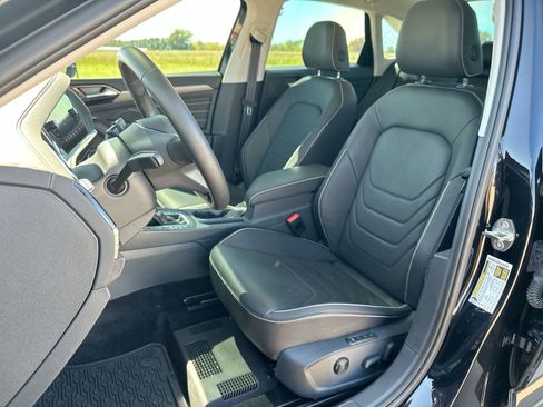 Used 2024 Volkswagen Jetta SEL image 11