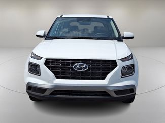 New 2025 Hyundai Venue SE video 2