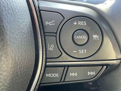 Used 2024 Toyota Camry SE image 22