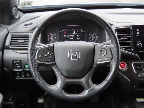 Certified 2022 Honda Passport TrailSport image 18