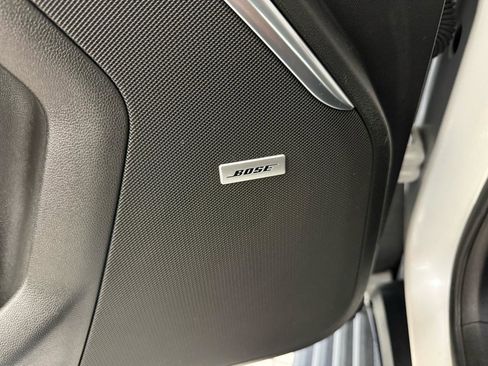 Used 2021 GMC Yukon Denali w/ Denali Premium Package image 30