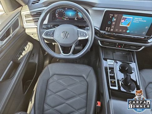 Used 2024 Volkswagen Atlas Cross Sport SE image 31