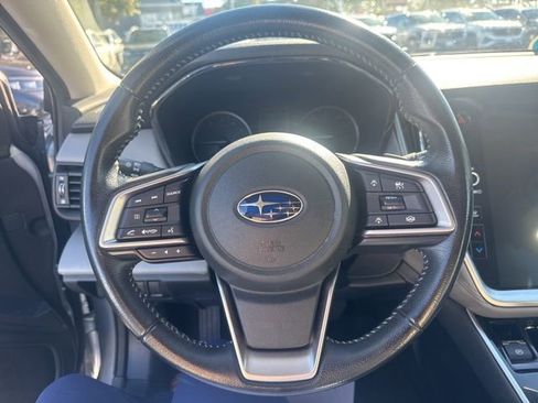 Used 2023 Subaru Outback Premium image 12